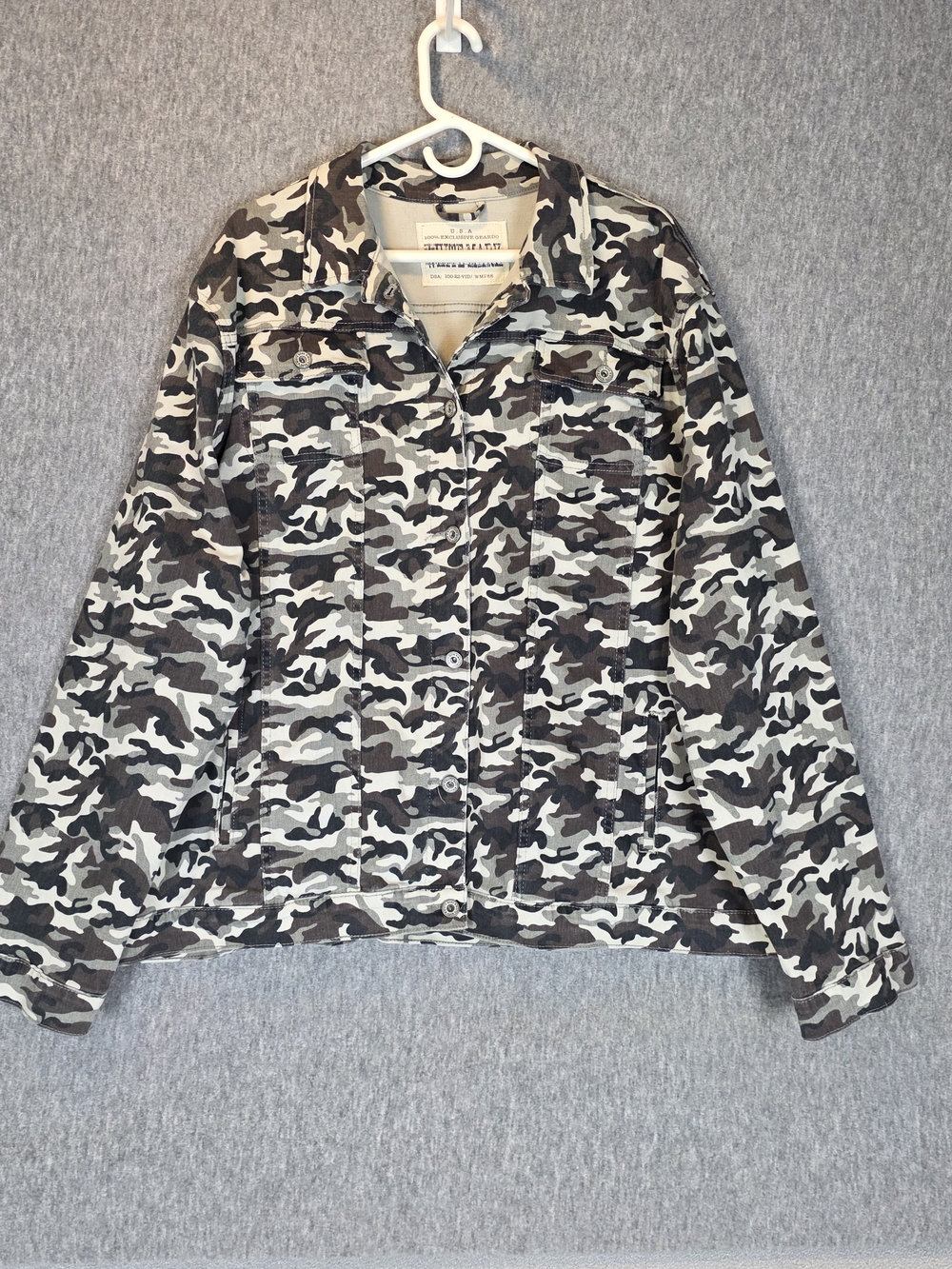 Whitemark Camo Button-Up Utility Denim Trucker Jacket Wmn's 3XL